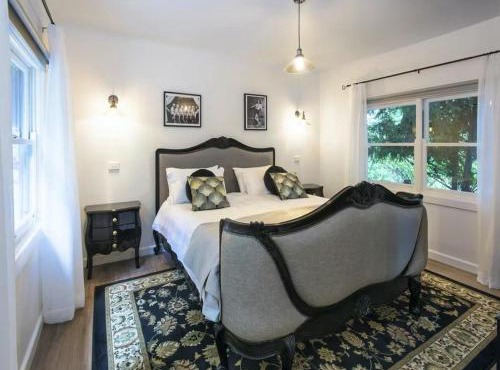 Kallista Gatsby Cottage