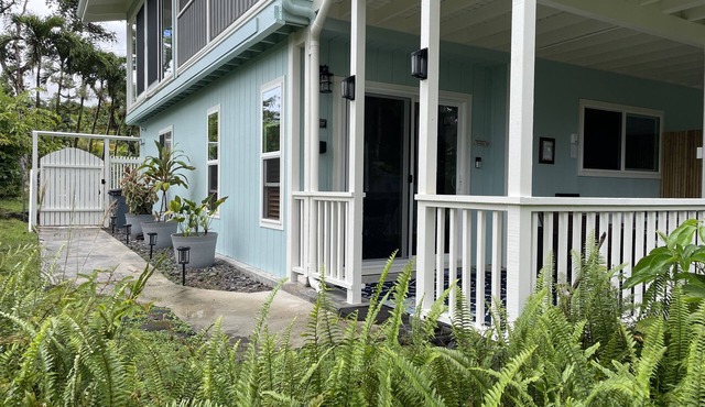 Kaloli Point retreat 3 blocks from the ocean and minutes to Shipman Beach trail!
