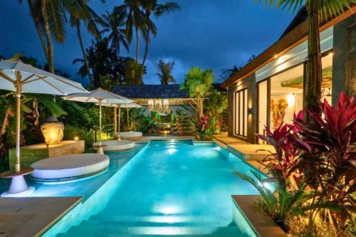 Kalya Luxurious 8 BR Private Pool Villa