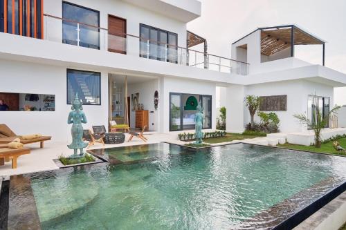Kamalie Bali Luxury Private Villa 8 Guests Rice Fields ,Ocean View ,Pool, Rooftop and Staff