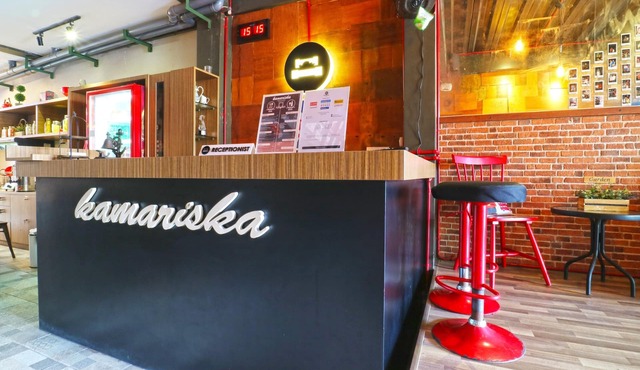 Kamariska Hostel