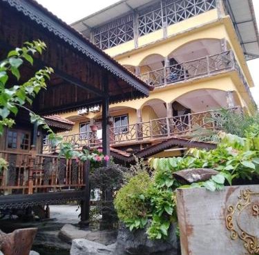 KAMILA MOTEL TELUK SENANGIN