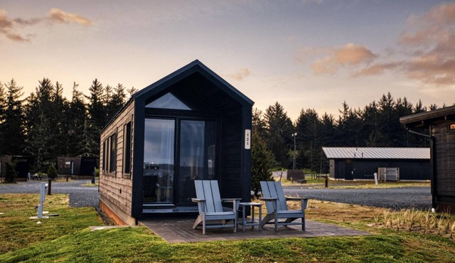 Kamp Haus - Our Kamp Haus cabins are well appointed and cozy within an efficient layout designed for up to 2 guests to stay in comfort.