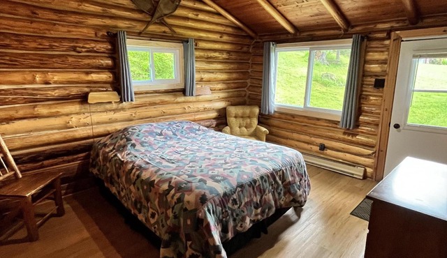 Kan-à-Mouche Pourvoirie Auberge et Chalets