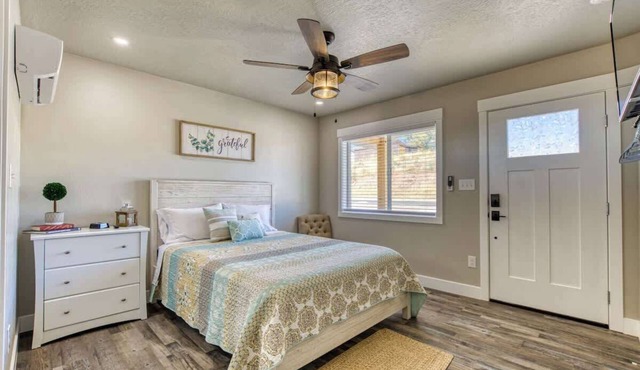 Kanab Retreat by National Parks, Quiet Suite #1