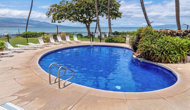 Kanai A Nalu 416 Oceanfront 2 bedroom Overlooking South Maui Ocean