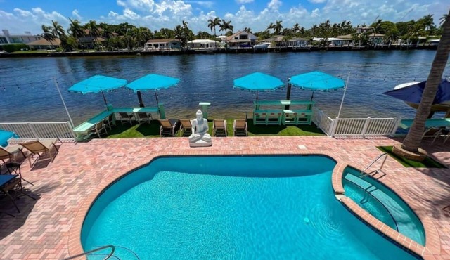 Kanda Zen Apt 3 - pool & walk to the beach!