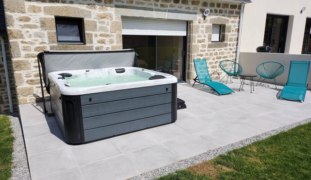 Kanevedenn - Maison Spacieuse Avec SPA Extérieur Privatif à 5 Minutes des Plages