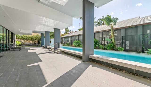 Kangaroo Point 2-Bed Flat with Gym & Pool