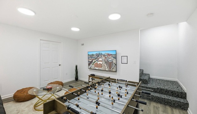Kansas City Home w/Game Lounge and Movie Lounge, King Beds & Grill Sleeps 6