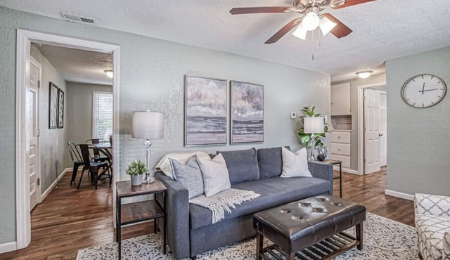 Kansas City Rim: 3bd/1ba house