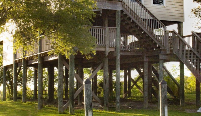 Kantcha Ketchum Fishing Lodge - The Best Fishing Camp on the water in HOPEDALE