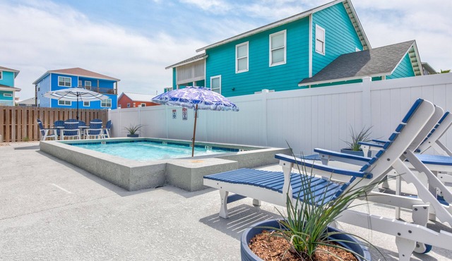 Kara Mia Appeals with Pool, Boat Parking, Garage Access, Beach Proximity