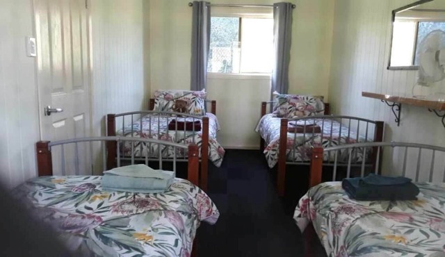 Karalee farmstay getaway with friendly animals