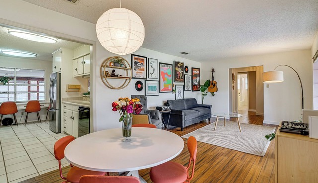 Karaoke Ready! Fort Worth Area Home