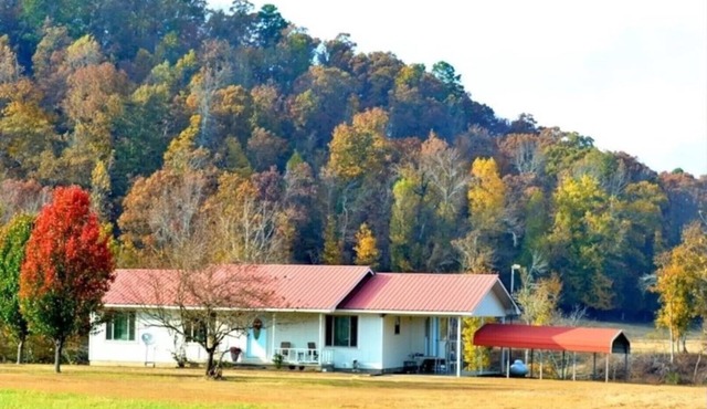 Karen's Country Cottage at Kates Creek, LLC