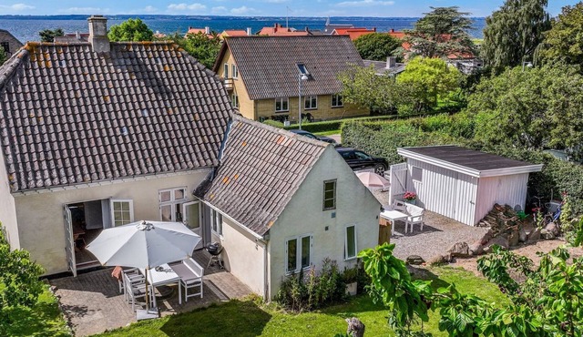 "Karoliina" - 125m from the sea by Interhome