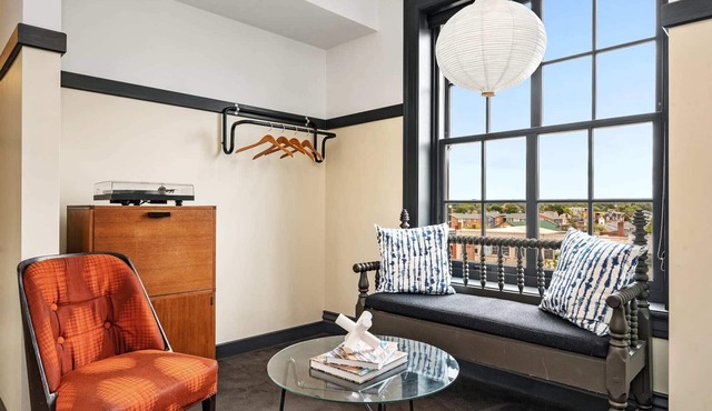 Kasa | Accessible Studio in the Heart of Steel City | The Maverick