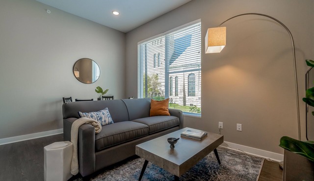 Kasa Downtown Des Moines