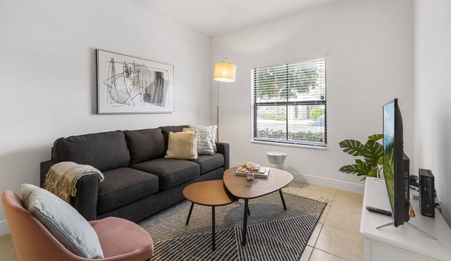 Kasa | Family Friendly 3BD Near Davie Golf Club | Fort Lauderdale