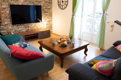 Kasa Jura 2 - Centre ville - Proche pistes de ski