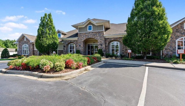 Kasa Northlake Charlotte