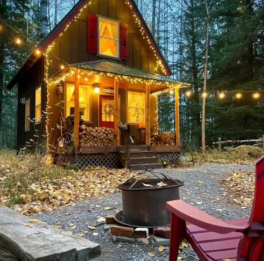 Kataluma Inn, Sandpoint, Idaho - Entire Cozy Cabin, Pet Friendly