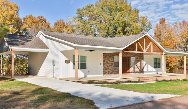 Katie Bird’s Nest a Charming 3-bedroom house in wonderful Martin