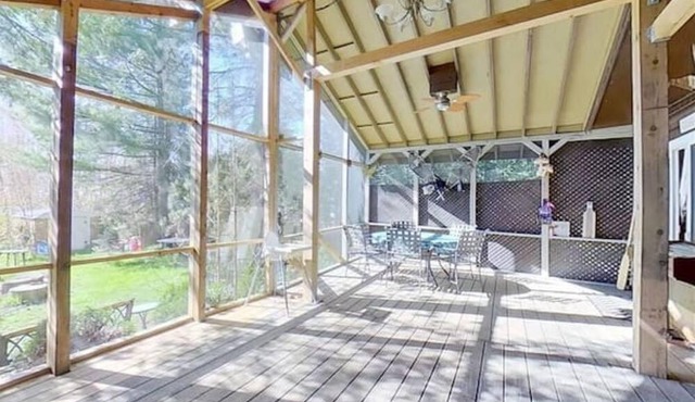 Kawartha Cottage on The Lake - With HotTub!