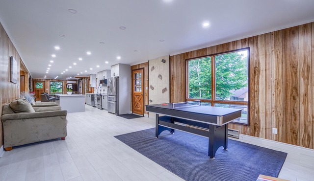 Kawartha Lakes Spacious Cottage - with many water activities!
