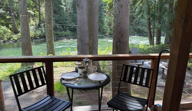 Kayak Cabin on the Middle Fork