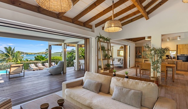 ☀️ 🏖️ Kayaks, snorkeling gear, water access, optic fiber WiFi and AC