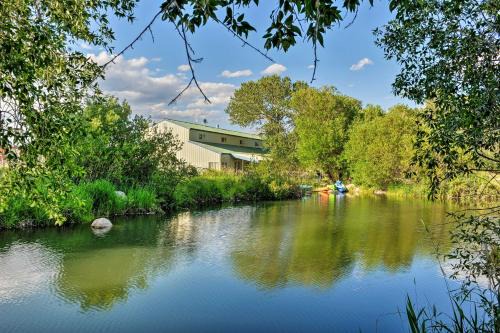 Kayaks & Views: Yellowstone River Lodge in Clark
