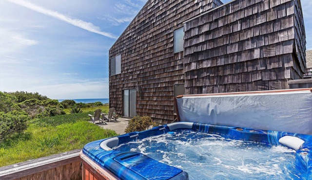 Kaye Home | Private Oceanfront, Fireplace & Hot Tub