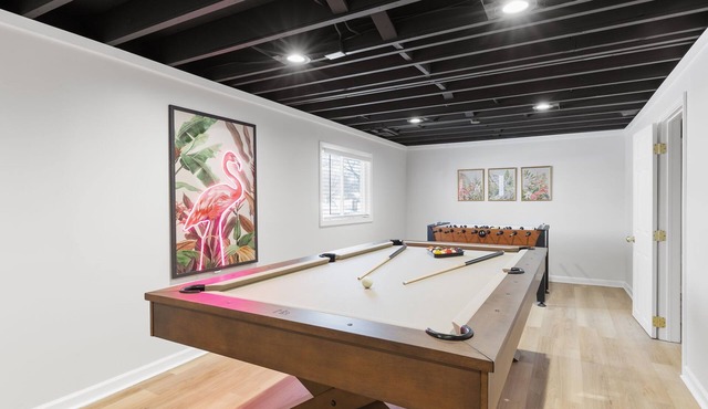 KC Home by Stadiums - 3 Kings - 1 Queen w/Game Room - Pool, PAC Man, Foosball