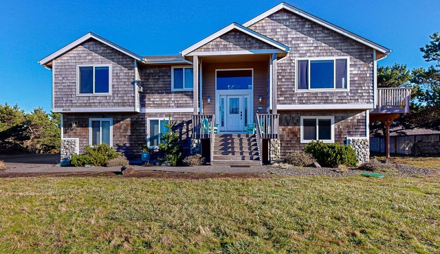 KC's Serenity By The Sea/Jacuzzi/Fire-pit