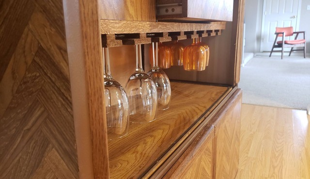 ~Keasington House, a Mid Century Gem in Hucrest. 2bdrm, 2bath