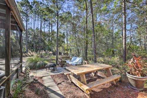 Keaton Beach Escape w/Hot Tub < 2 Mi to Shore