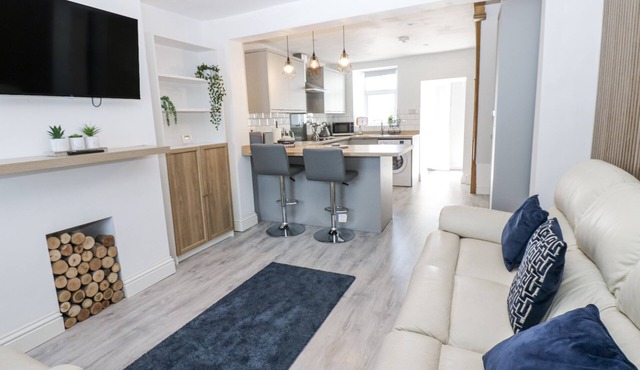 KEEKLE TERRACE, with a garden in Cleator Moor