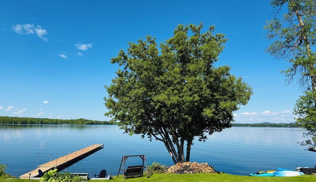 Keeler Bay Lakefront 2BR Cottage -Catamount-