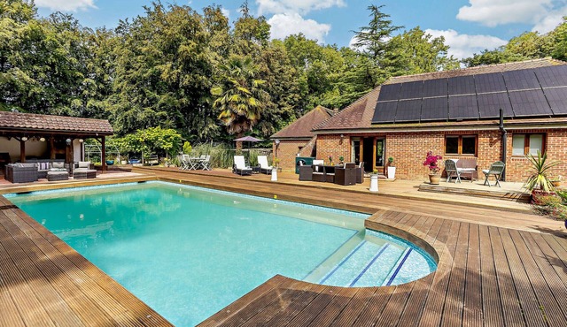 Keepers Lodge - Two Bedroom House, Sleeps 4