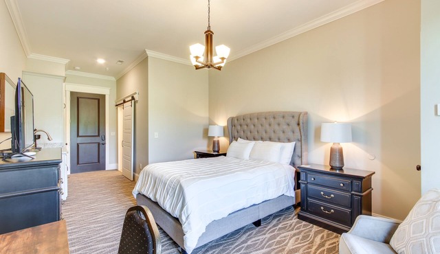 Keestone Studio with Resort Amenities!