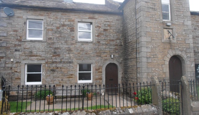 Keld Manse; Cosy 'Get Away From It All' Cottage in the Yorkshire Dales Nat Park