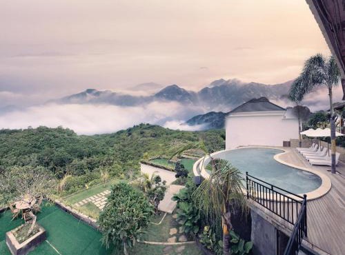 Kelingking Parama Resort