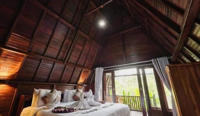 Kelingking Terrace Cottage