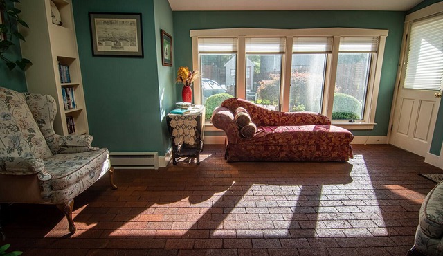 Kellers Historic Home sits in Center of Strasburg & Amish Country Lancaster Pa