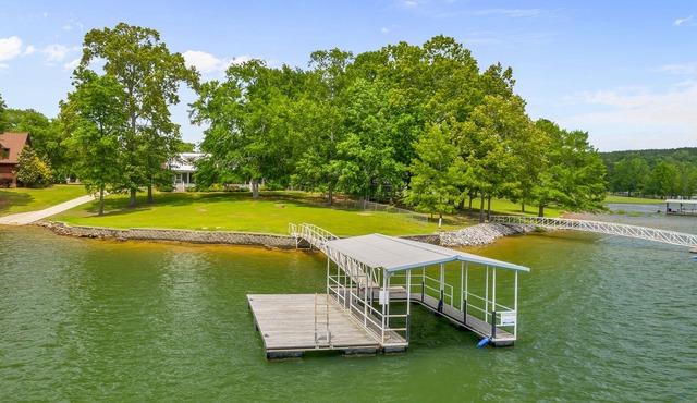 Kelley's Southern Comfort - Scenic views including Duncan Bridge!