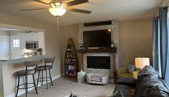 Kelleys Island Luxury Lake Shack