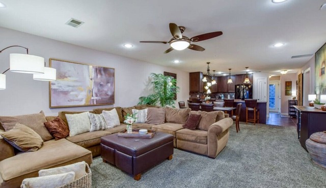 Kelly's Lakefront Escape - Huge Balcony