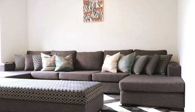 Kellyville Modern & Stylish House for family &workn